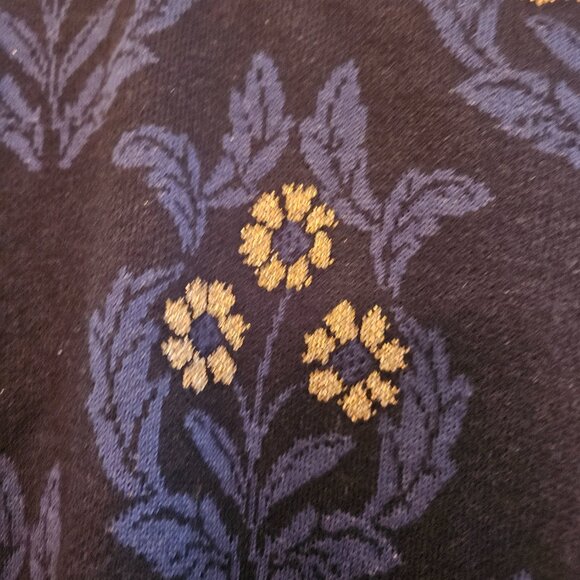 NWT Ann Taylor Floral Sweater - Picture 2 of 11
